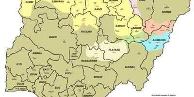 Mapa nigeria erakutsiz 36 batuetan eta beren hiriburuetan